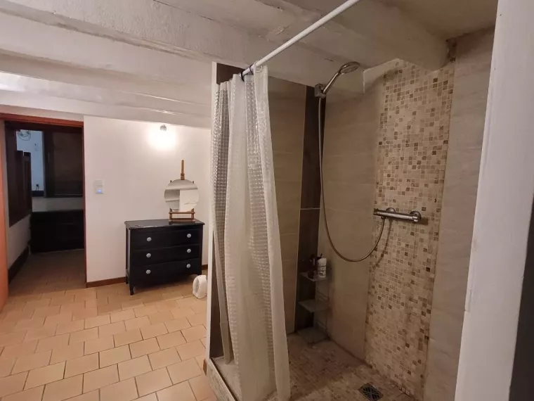 Maison dans petit hameau Razac sur l’isle