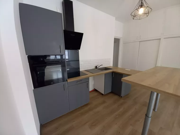 APPARTEMENT 3 CHAMBRES Centre ville de Périgueux