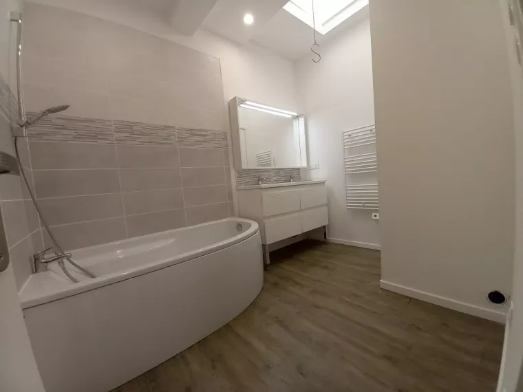 APPARTEMENT 3 CHAMBRES Centre ville de Périgueux
