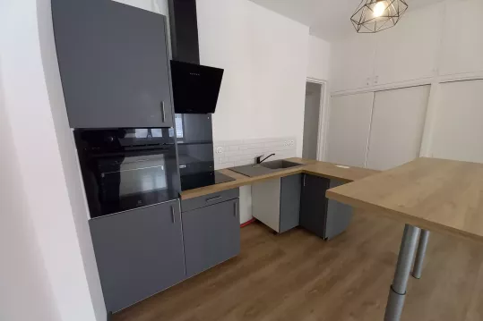 APPARTEMENT 3 CHAMBRES Centre ville de Périgueux