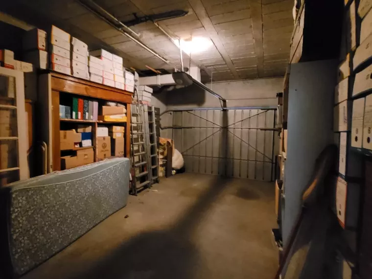 Appartement allée de Tourny avec garage