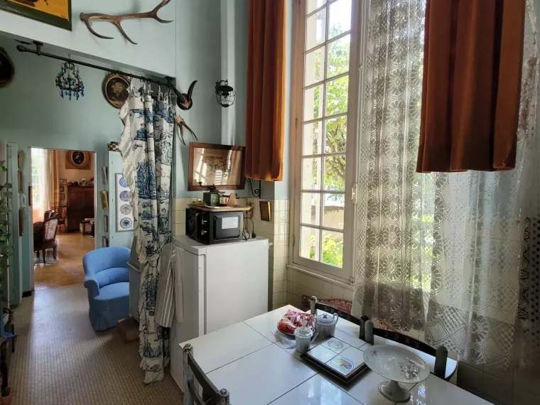Appartement allée de Tourny avec garage