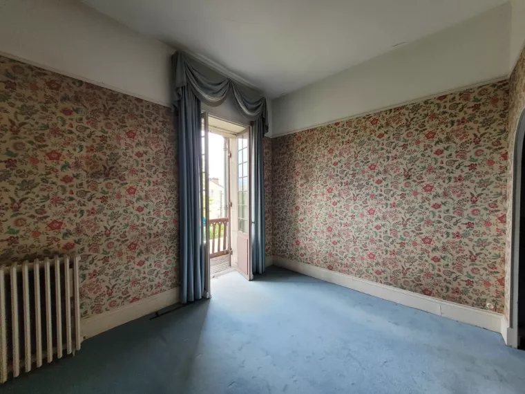 Maison bourgeoise avec parc arboré