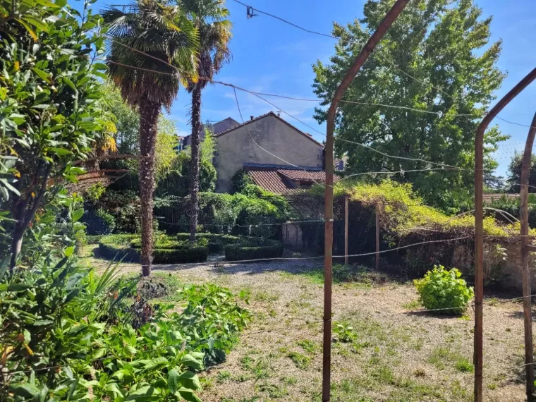 Maison bourgeoise avec parc arboré