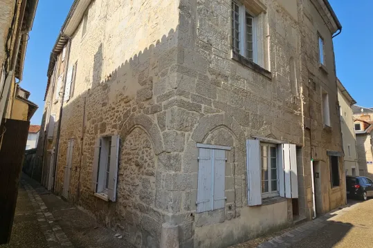 Immeuble centre ville 6 studios meublés