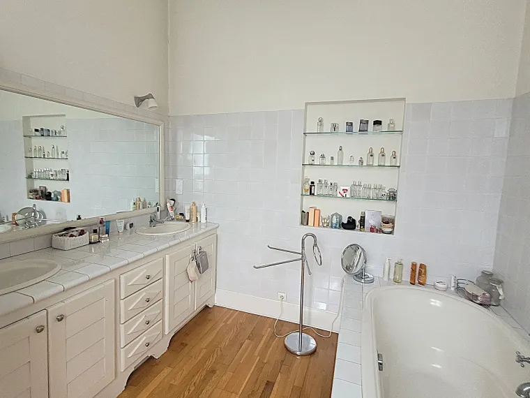 Maison centre ville avec piscine