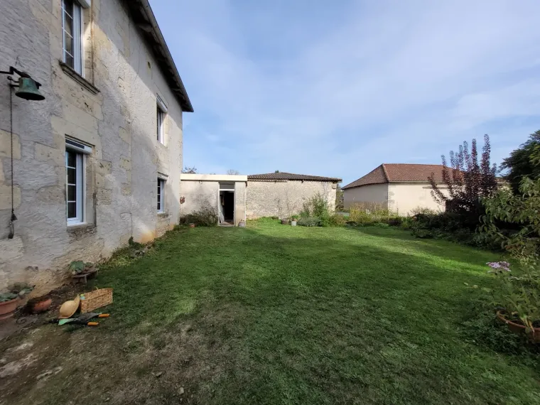 Ensemble immobilier 10 Périgueux