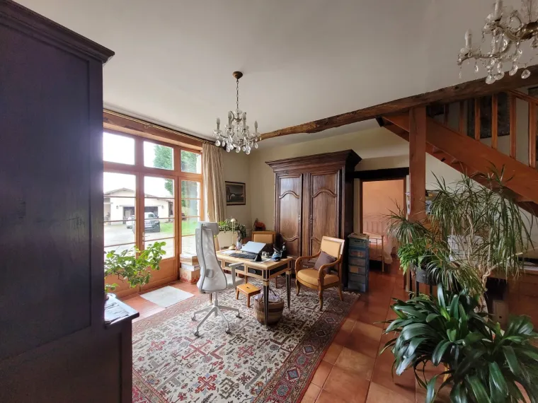Belle périgourdine de caractère avec piscine et étang sur 2,6ha