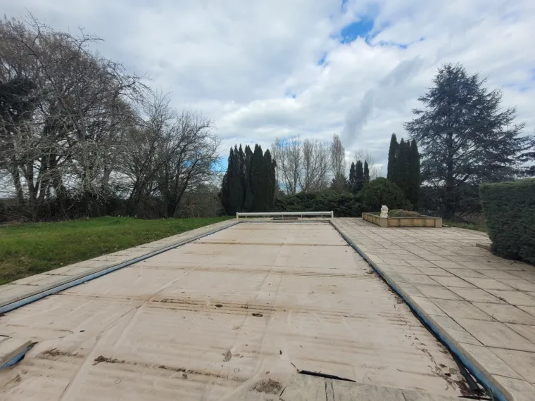 Belle périgourdine de caractère avec piscine et étang sur 2,6ha