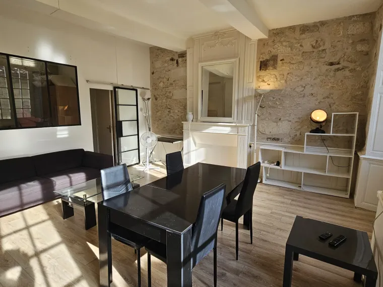Joli T2 meublé centre historique de Périgueux