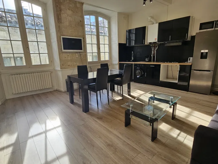 Joli T2 meublé centre historique de Périgueux